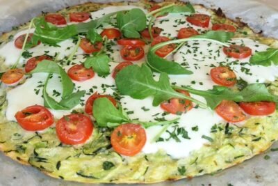 Pizza con base de calabacín sin gluten