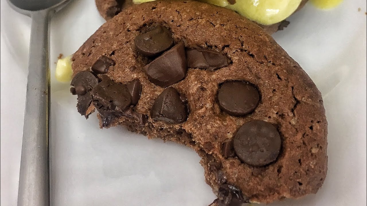 Receta de galletas sin gluten con relleno de chocolate negro
